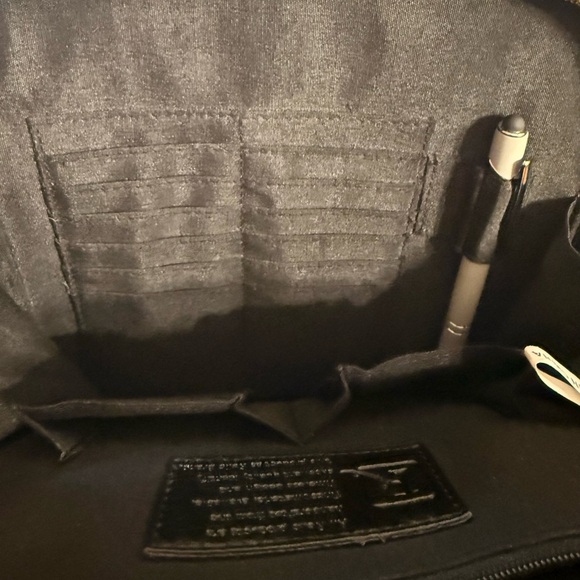 Relic Zip Around Crossbody Black Handbag Vegan Leather Adjustable Strap - Picture 4 of 15